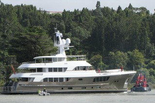 39m expedition yacht CaryAli by Alloy Yachts